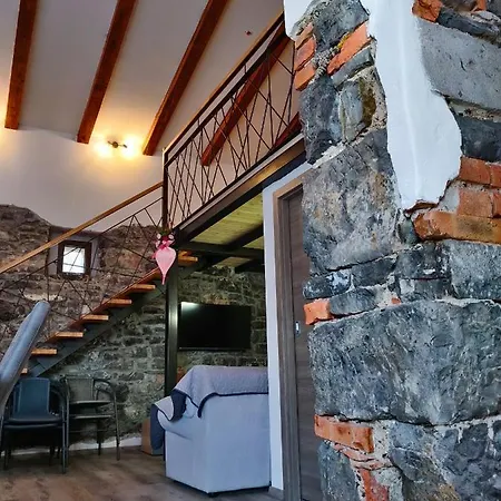 Homestead Zavadlal - Domacija Zavadlal Komen